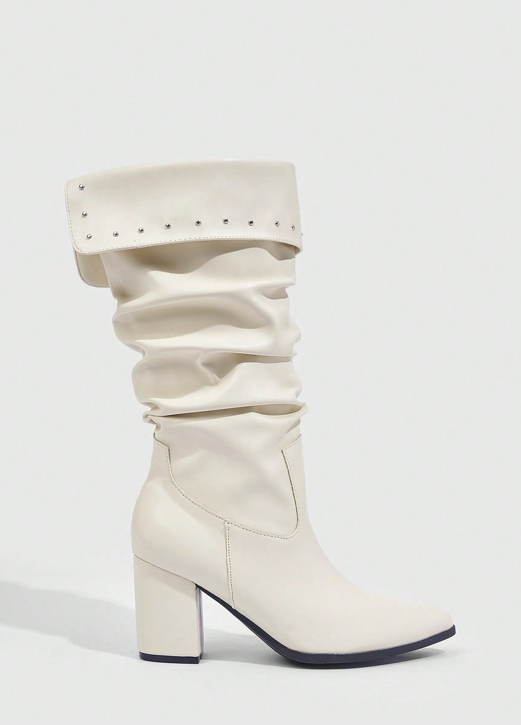 Осенние сапоги SHEIN с заклепками