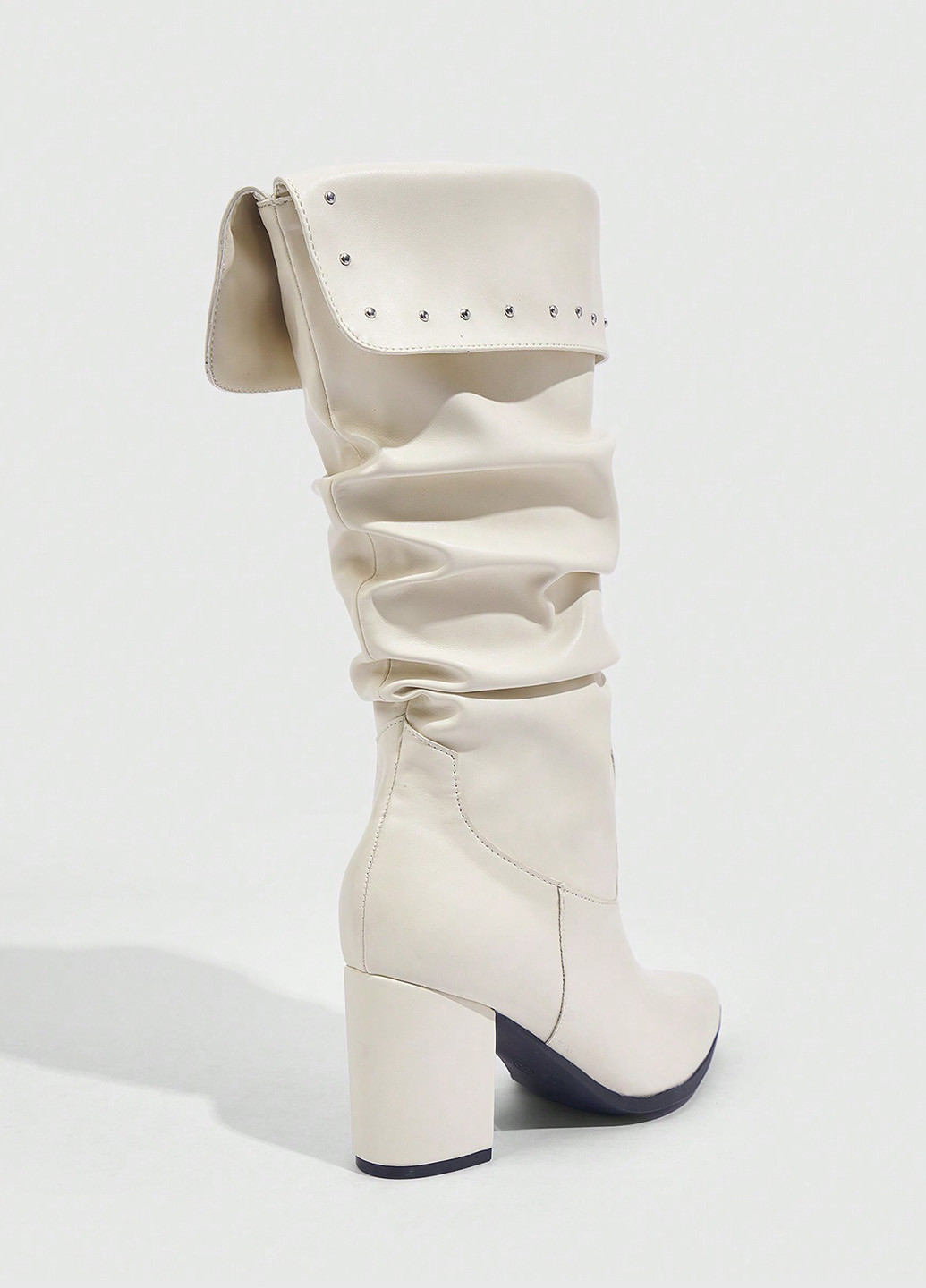 Осенние сапоги SHEIN с заклепками