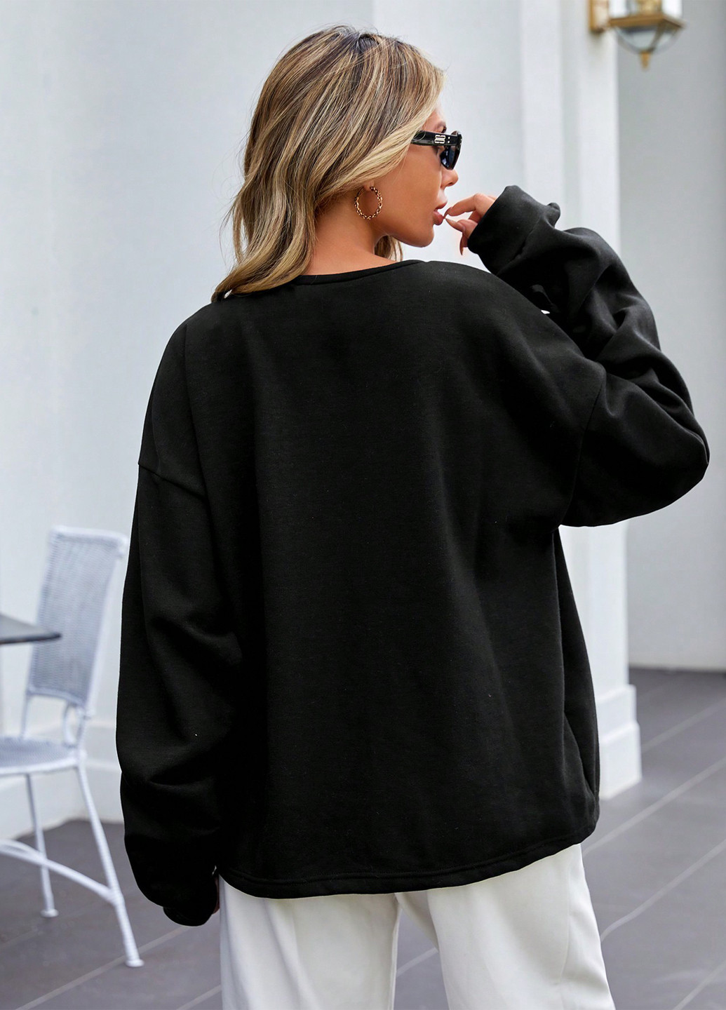 Чорний світшот SHEIN однотонний зав'язки, складки (316740392)