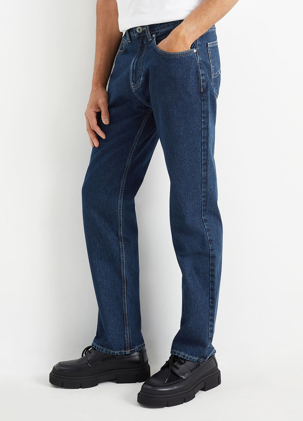 Темно-синие демисезонные прямые джинсы C&A