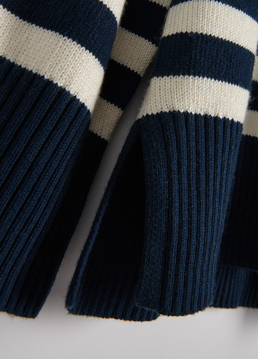 Темно-синій демісезонний джемпер для вагітних джемпер Reserved