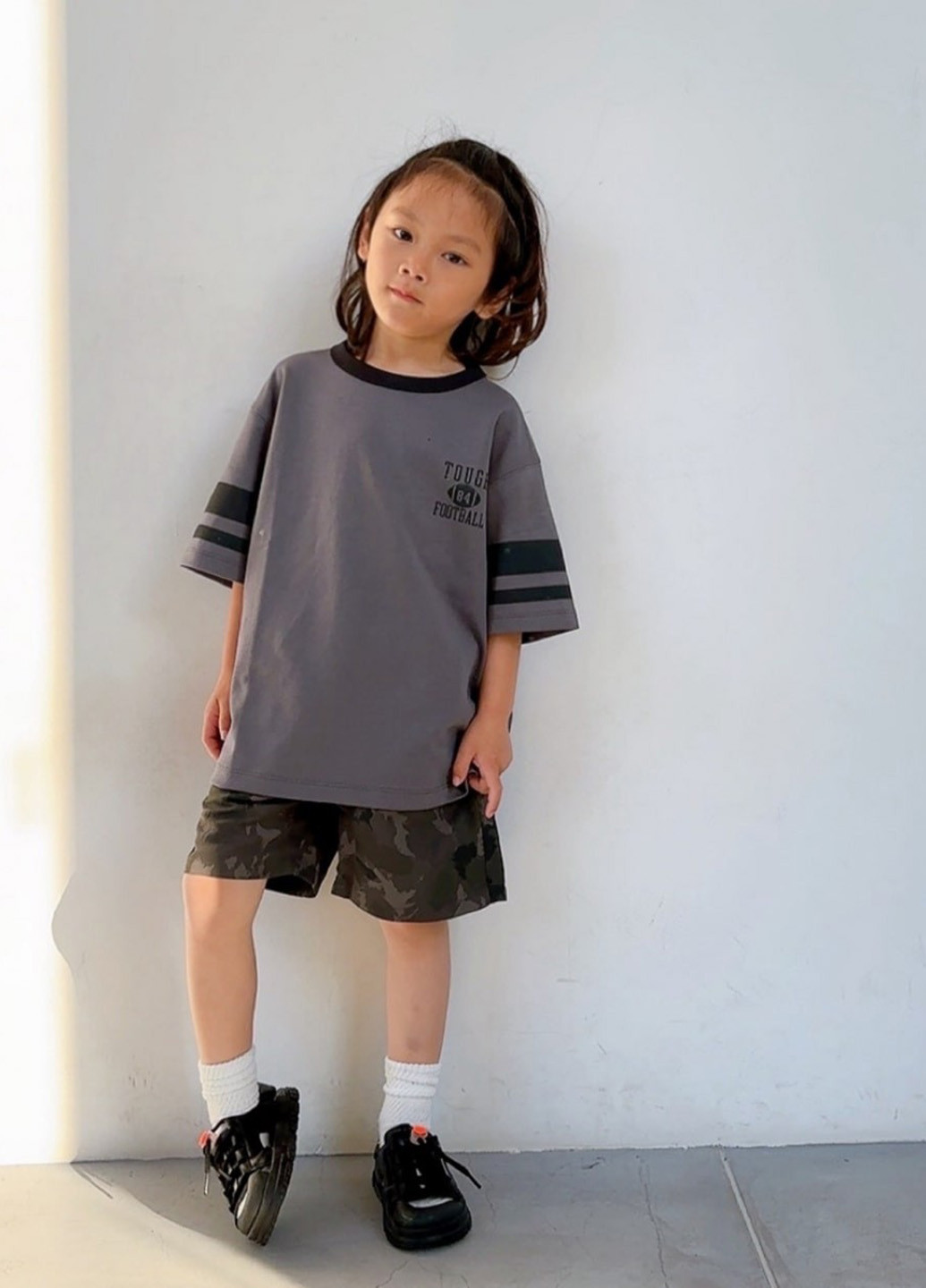 Сіра демісезонна футболка Uniqlo