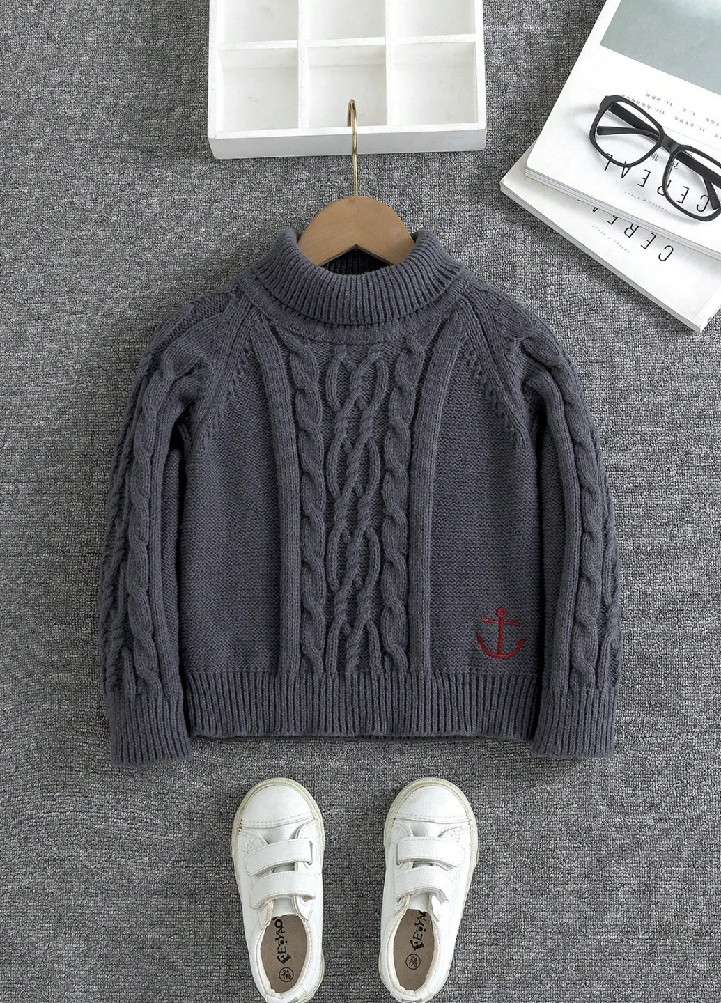 Темно-серый демисезонный свитер SHEIN