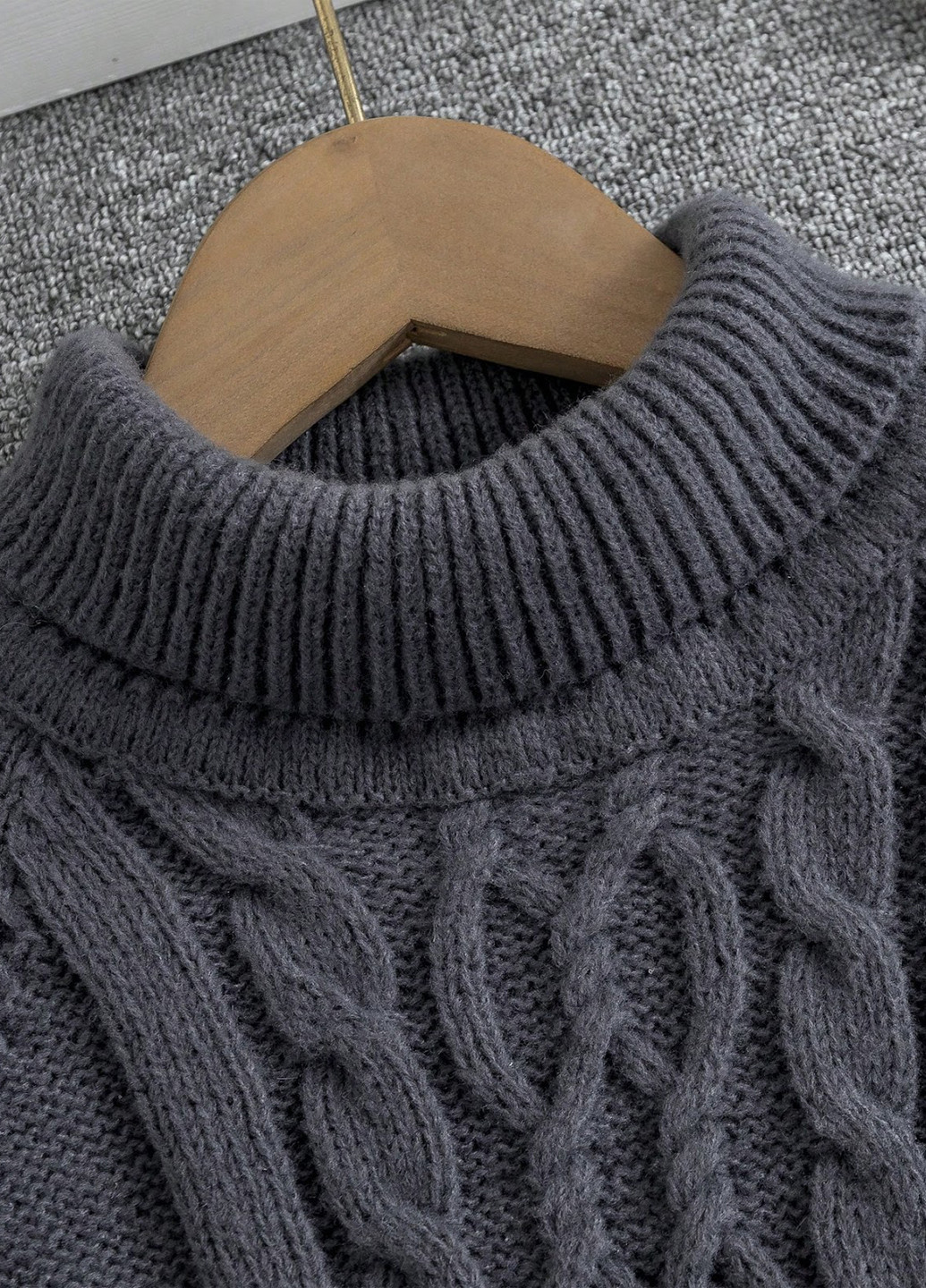 Темно-серый демисезонный свитер SHEIN