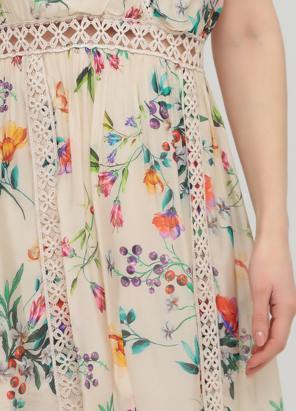 Бежева кежуал сукня в стилі армпір Sarah Chole з квітковим принтом