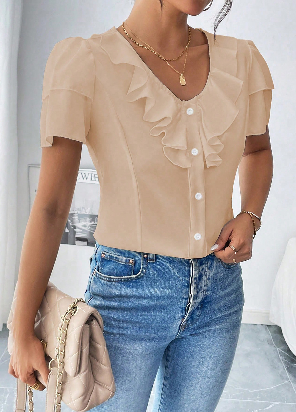 Бежева блузка SHEIN