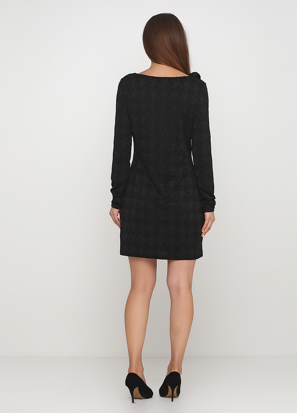 Черное кэжуал платье футляр Holly Bracken с геометрическим узором