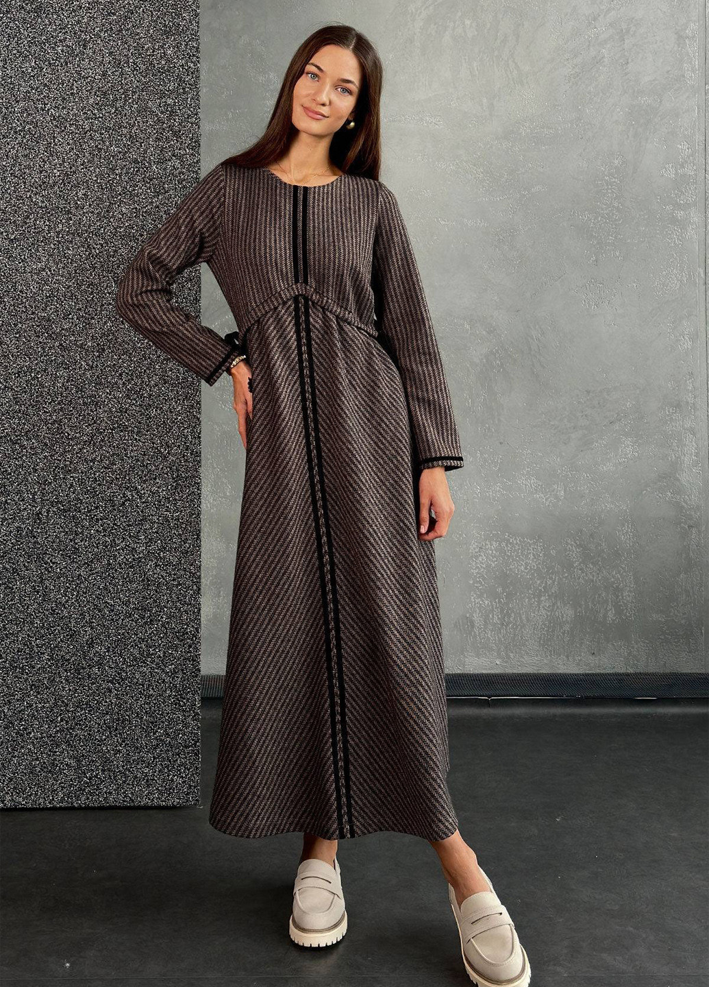 Коричнева кежуал сукня в стилі армпір No Brand з геометричним візерунком