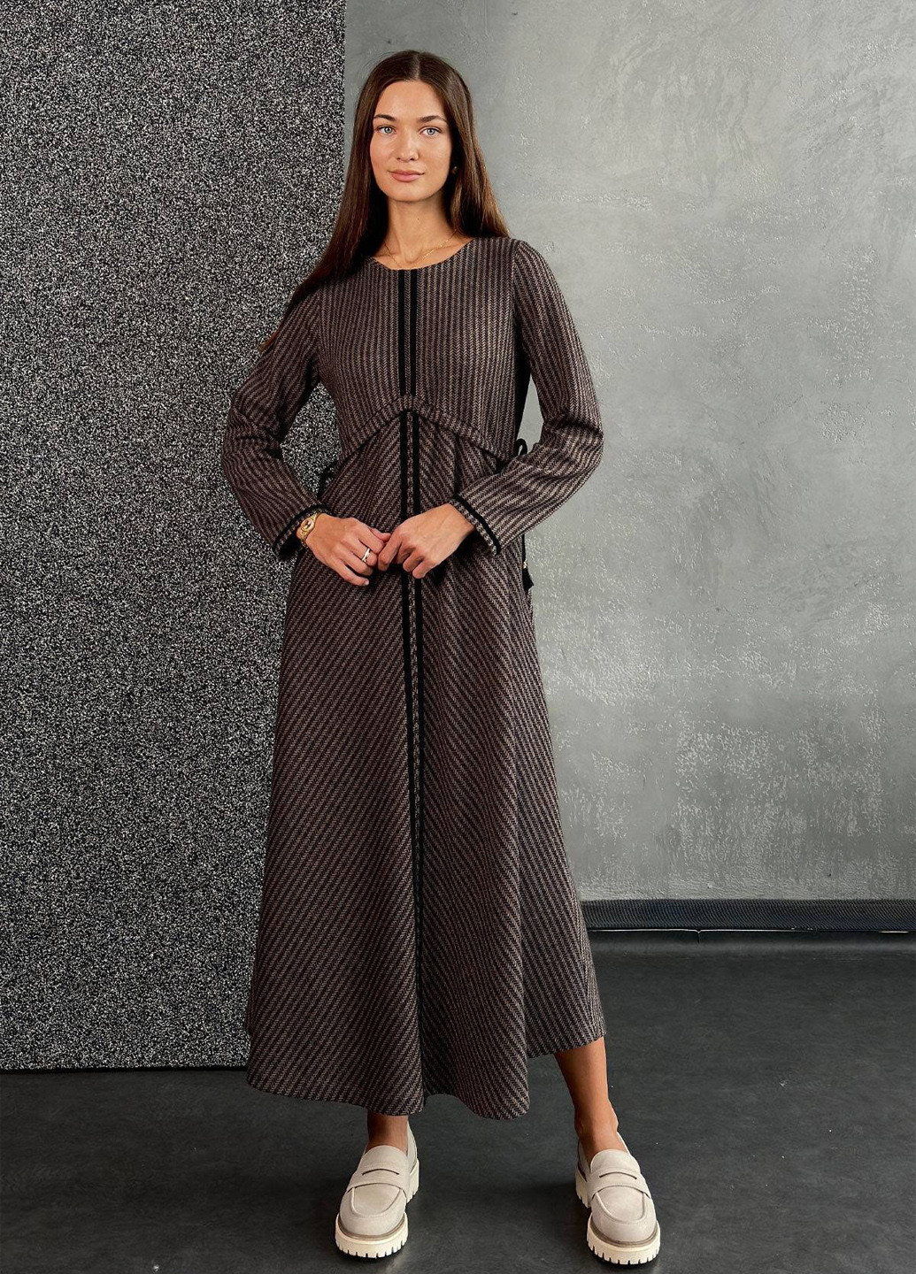 Коричнева кежуал сукня в стилі армпір No Brand з геометричним візерунком