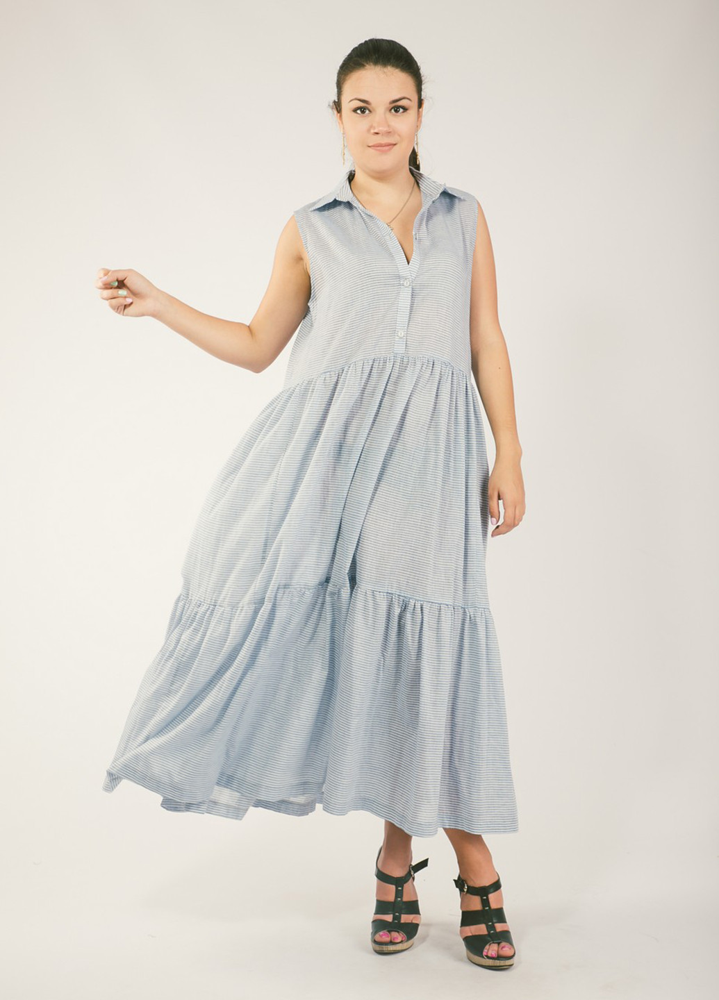 Світло-блакитна кежуал плаття, сукня оверсайз Modna Anka в смужку
