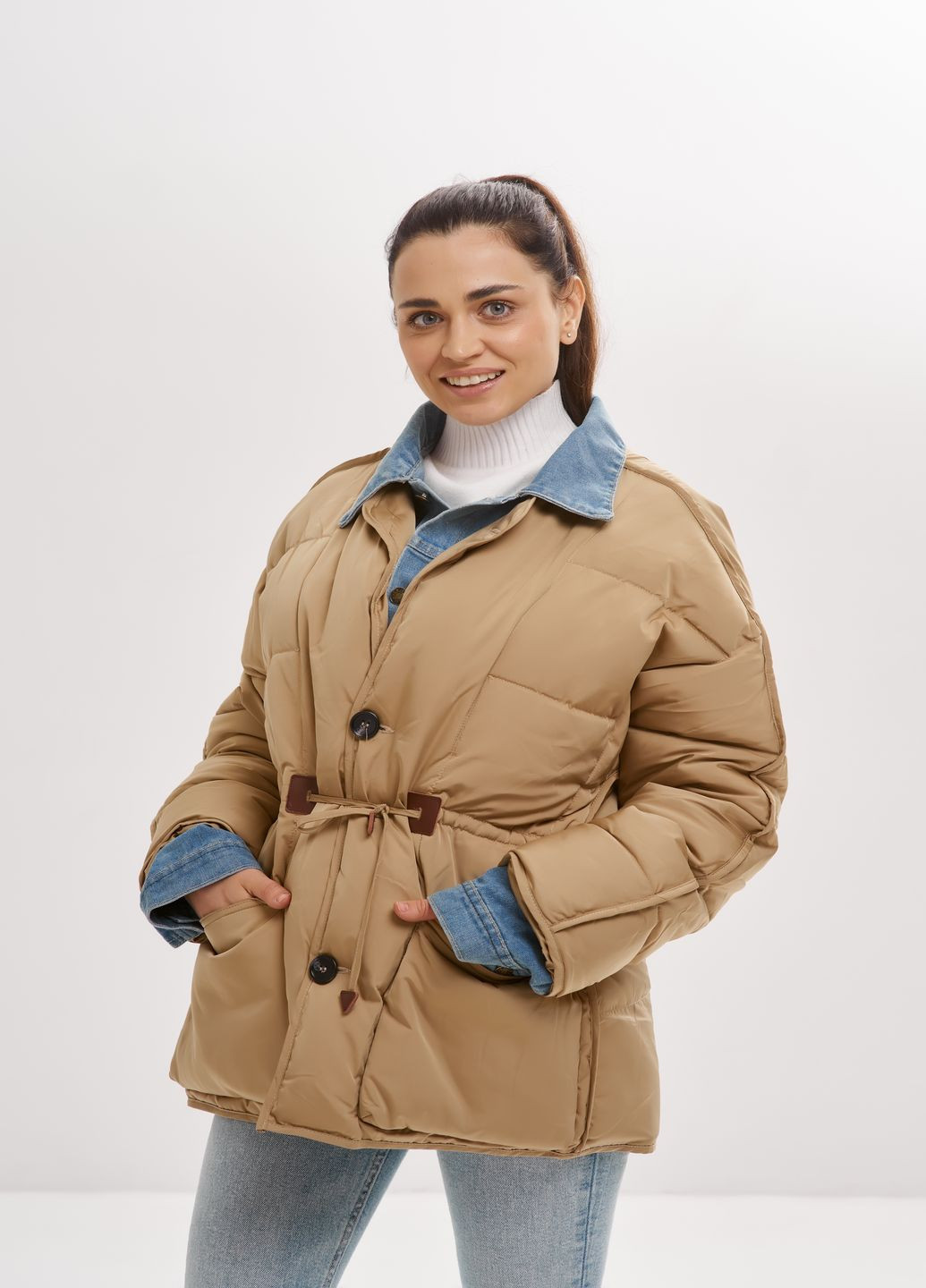 Бежевая зимняя женский пуховик короткий куртка с вшитыми вставками джинса натуральный пух водоотталкивающий зимний осень m-09 беж Actors