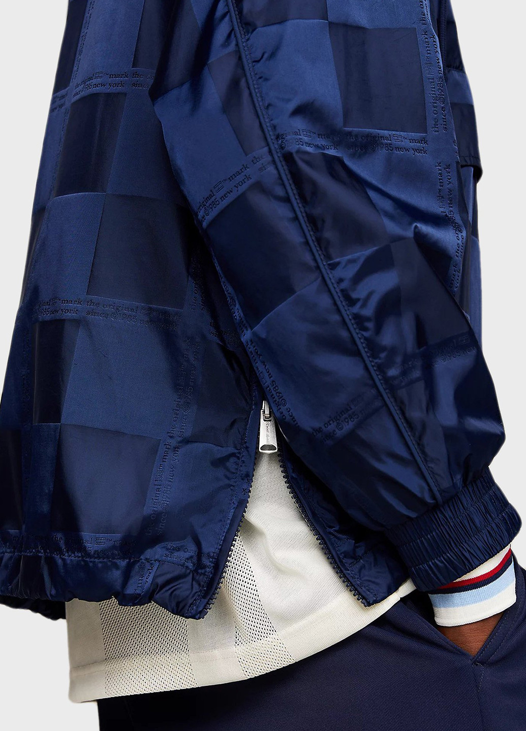 Синяя демисезонная ветровка Tommy Jeans