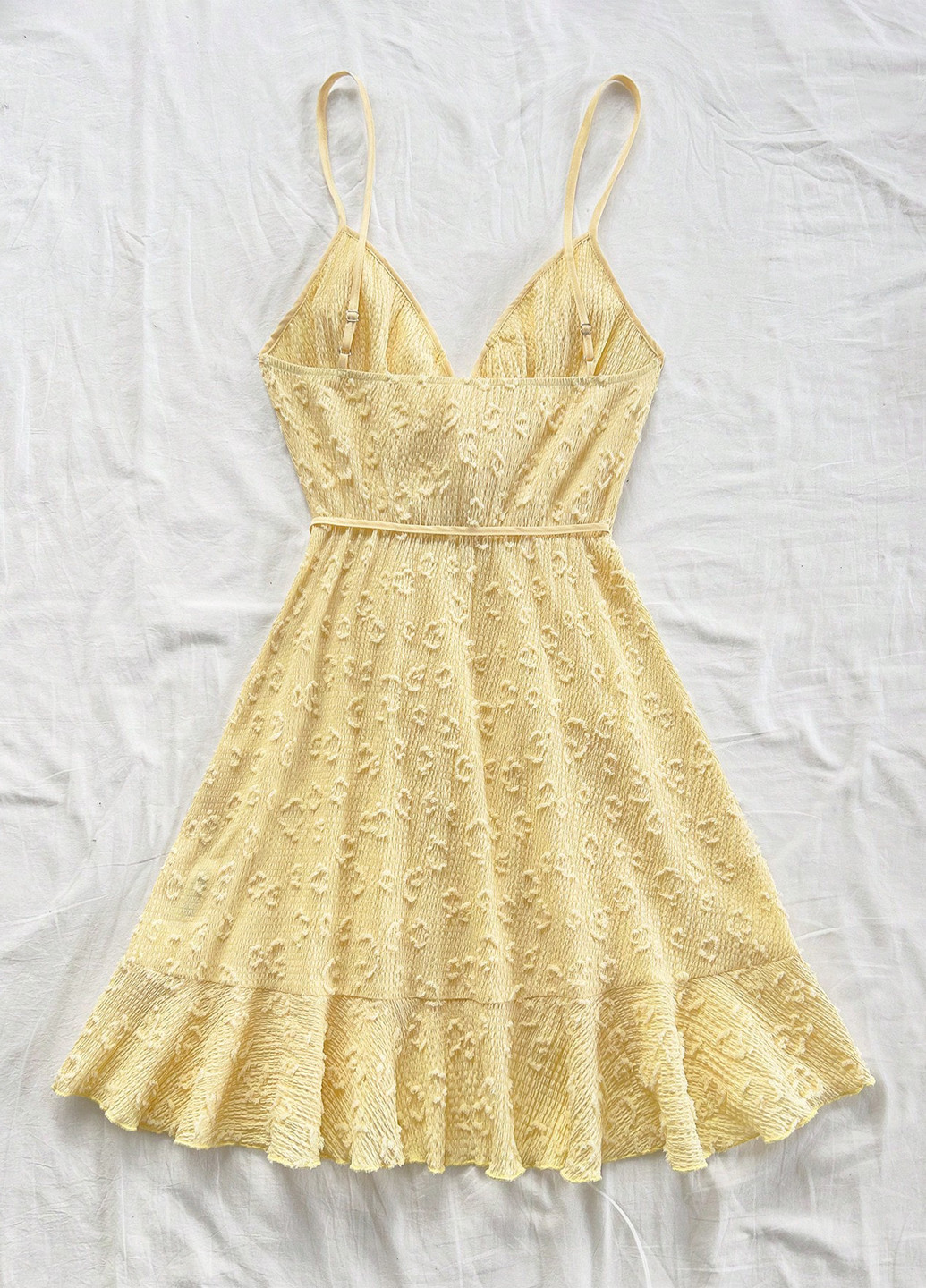 Світло-жовтий кежуал сукня на запах SHEIN однотонна