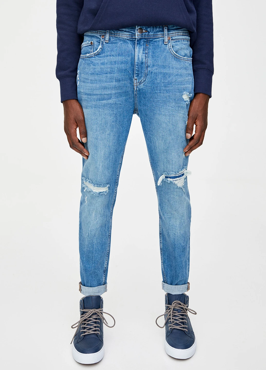 Голубые демисезонные зауженные джинсы Pull & Bear