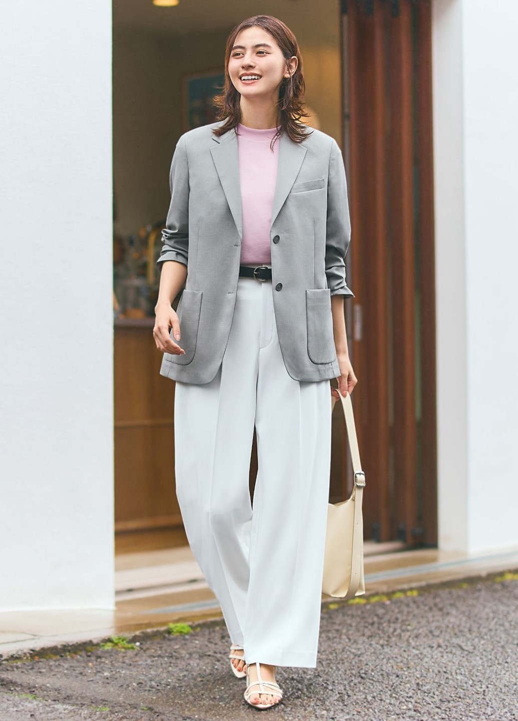 Серый женский жакет Uniqlo однотонный - демисезонный