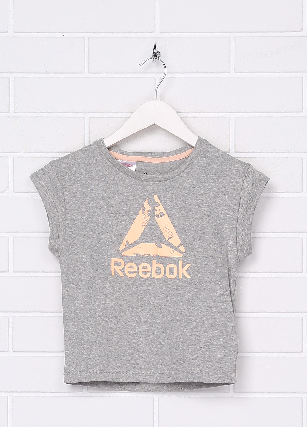 Серая летняя футболка с коротким рукавом Reebok