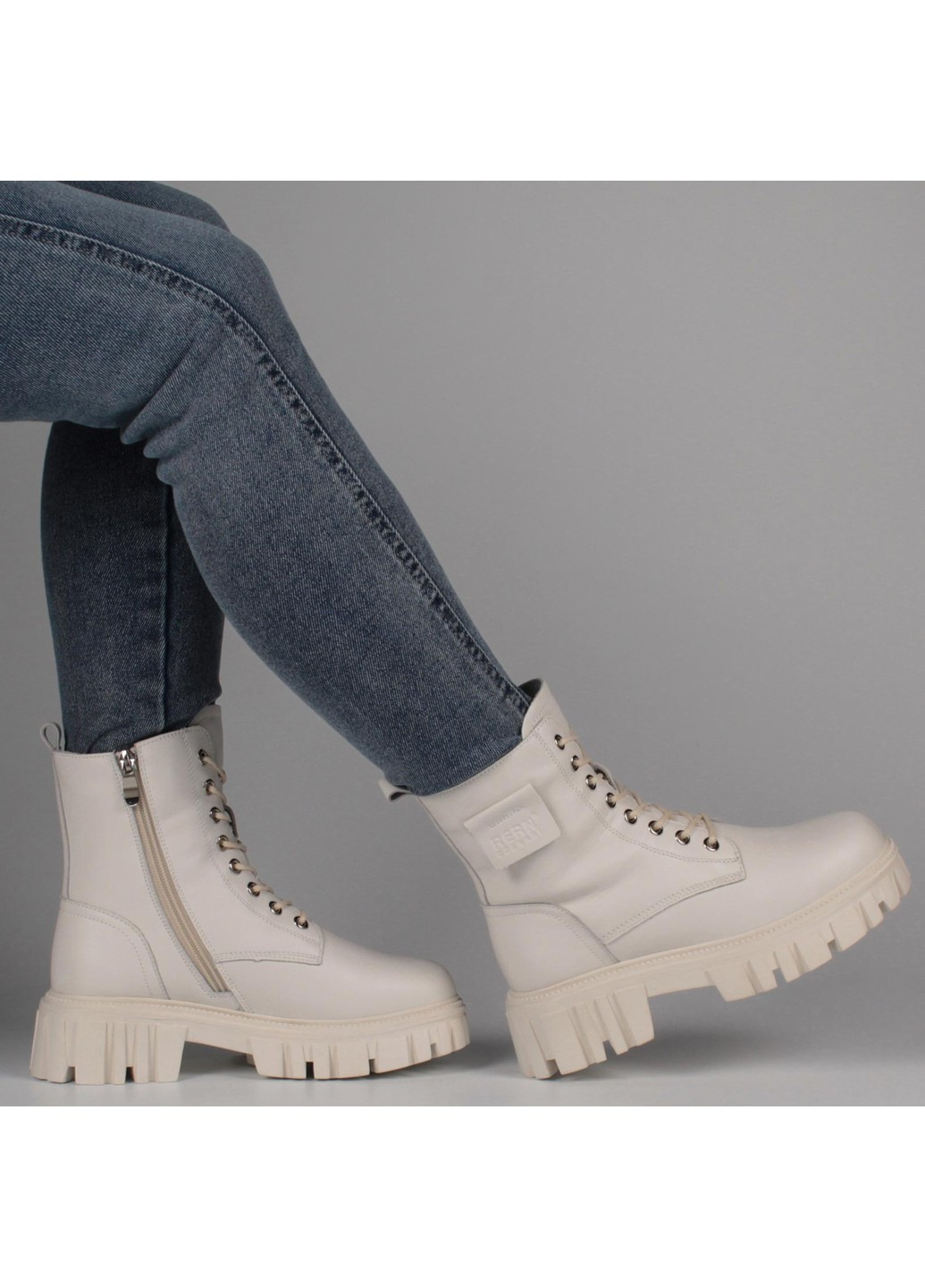 Зимние женские ботинки на низком ходу 198497 Lifexpert