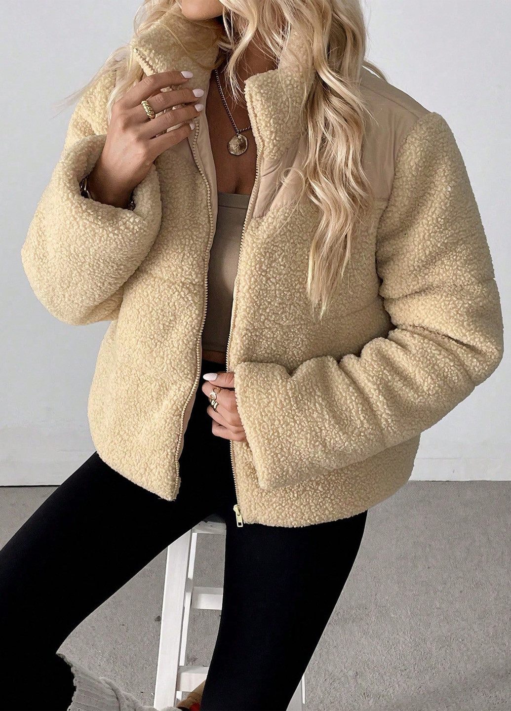 Світло-бежева зимня куртка SHEIN