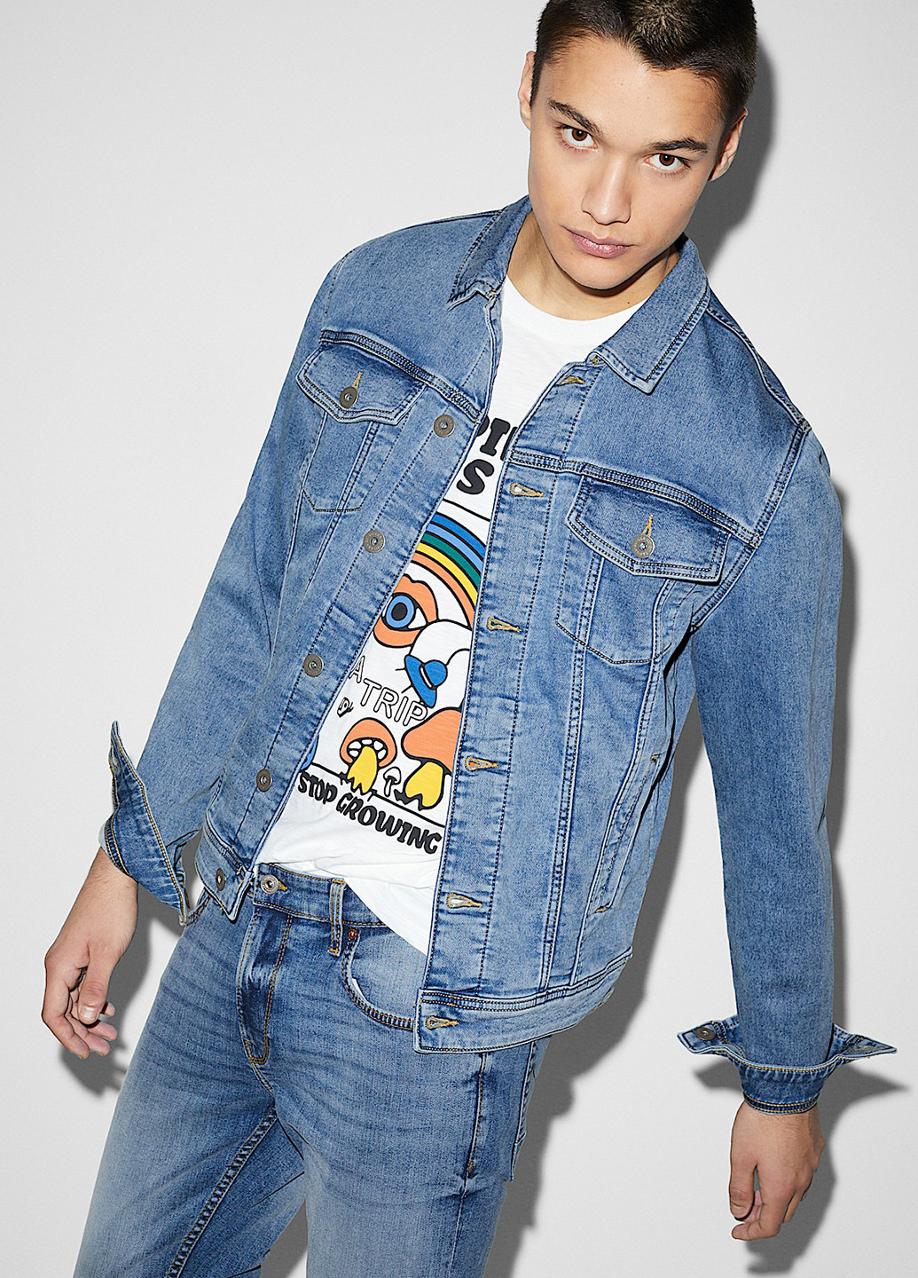 Темно-голубая демисезонная куртка C&A