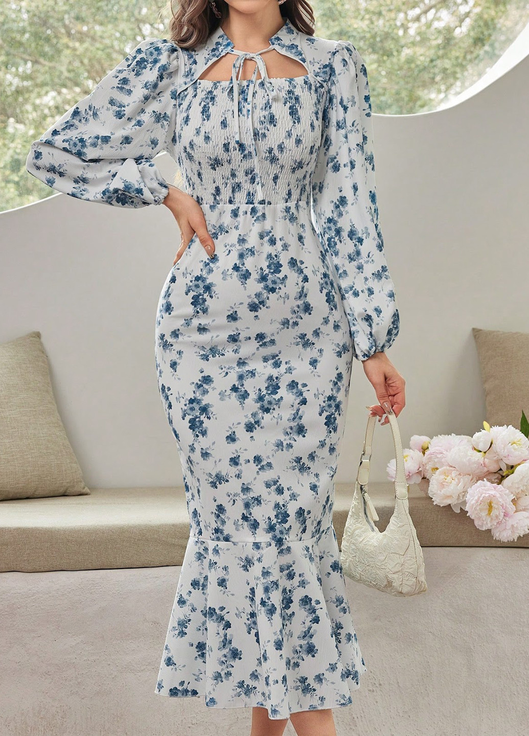 Белое кэжуал платье годе SHEIN с цветочным принтом