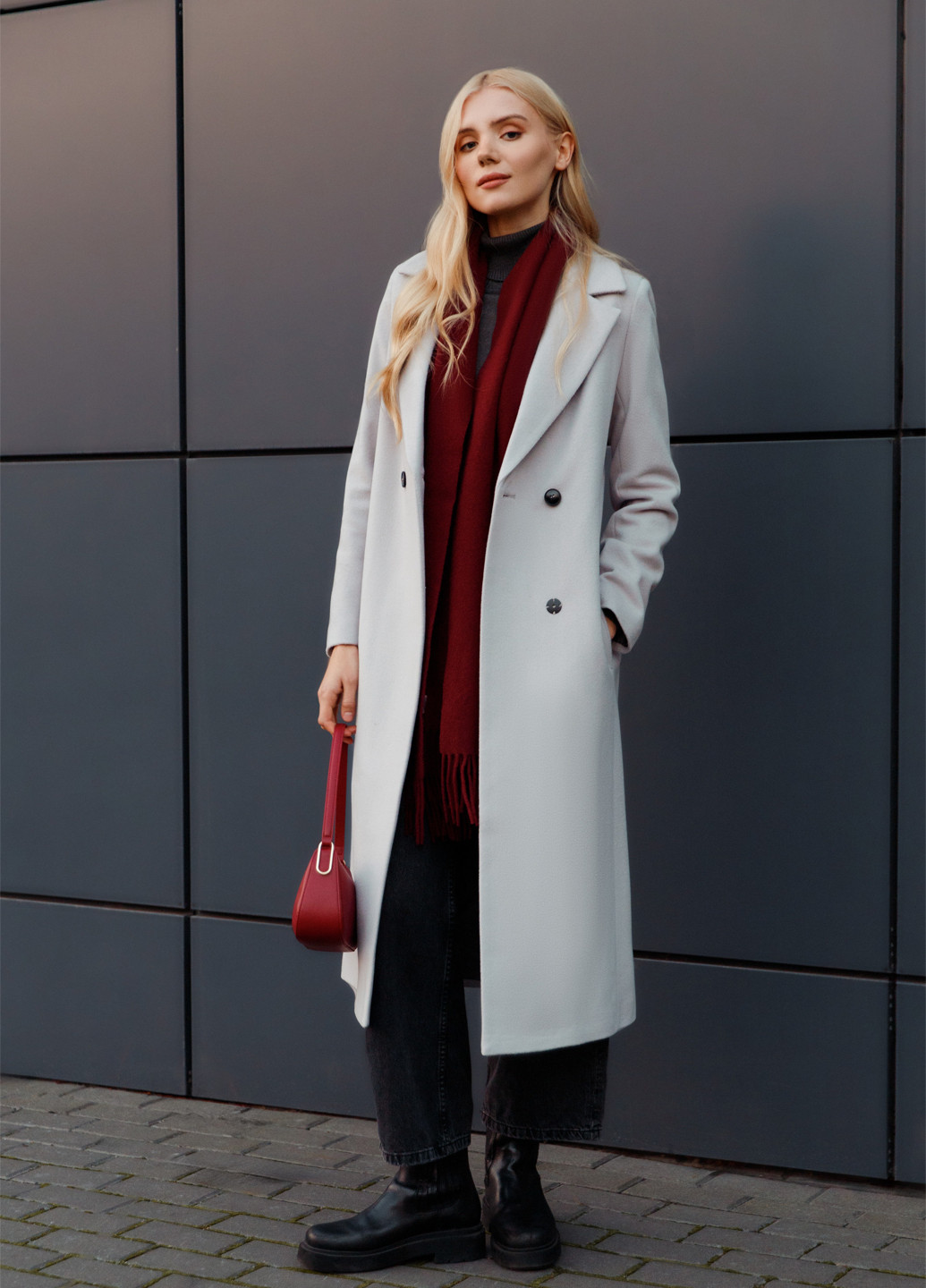 Світло-сіре зимнє Пальто двобортне Florens