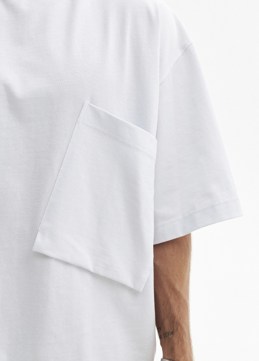 Біла футболка No Brand