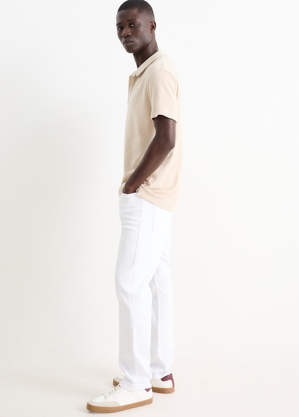 Белые демисезонные регюлар фит джинсы C&A