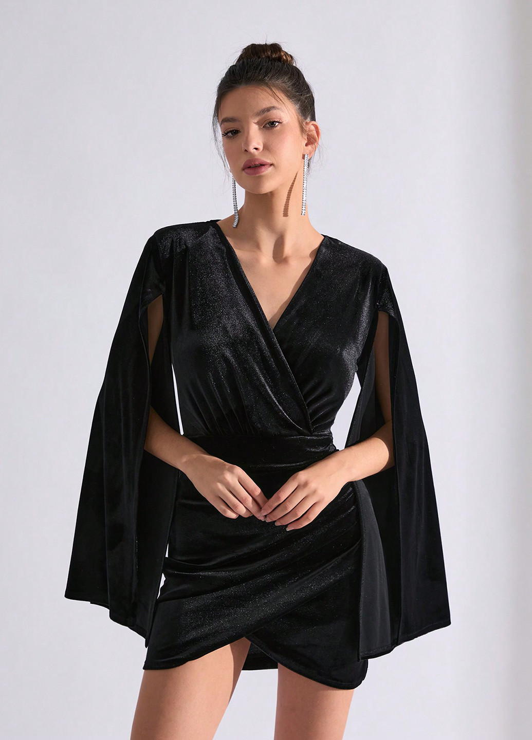 Черное вечернее, праздничный платье на запах, силуэтная SHEIN однотонное