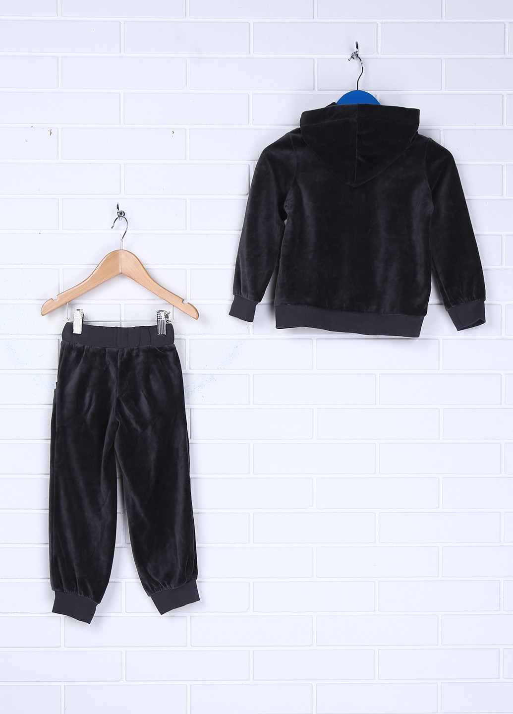 Серый демисезонный комплект (кофта, брюки) Breeze