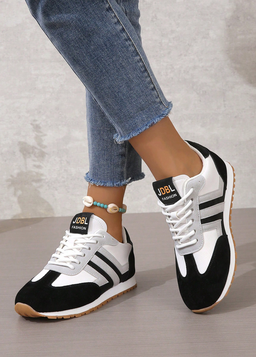 Кроссовки SHEIN чёрно-белые демисезоны (342411572)