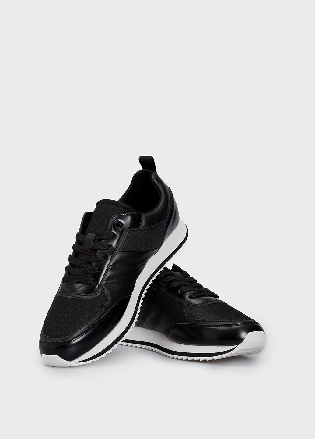 Черные всесезонные кроссовки Calvin Klein