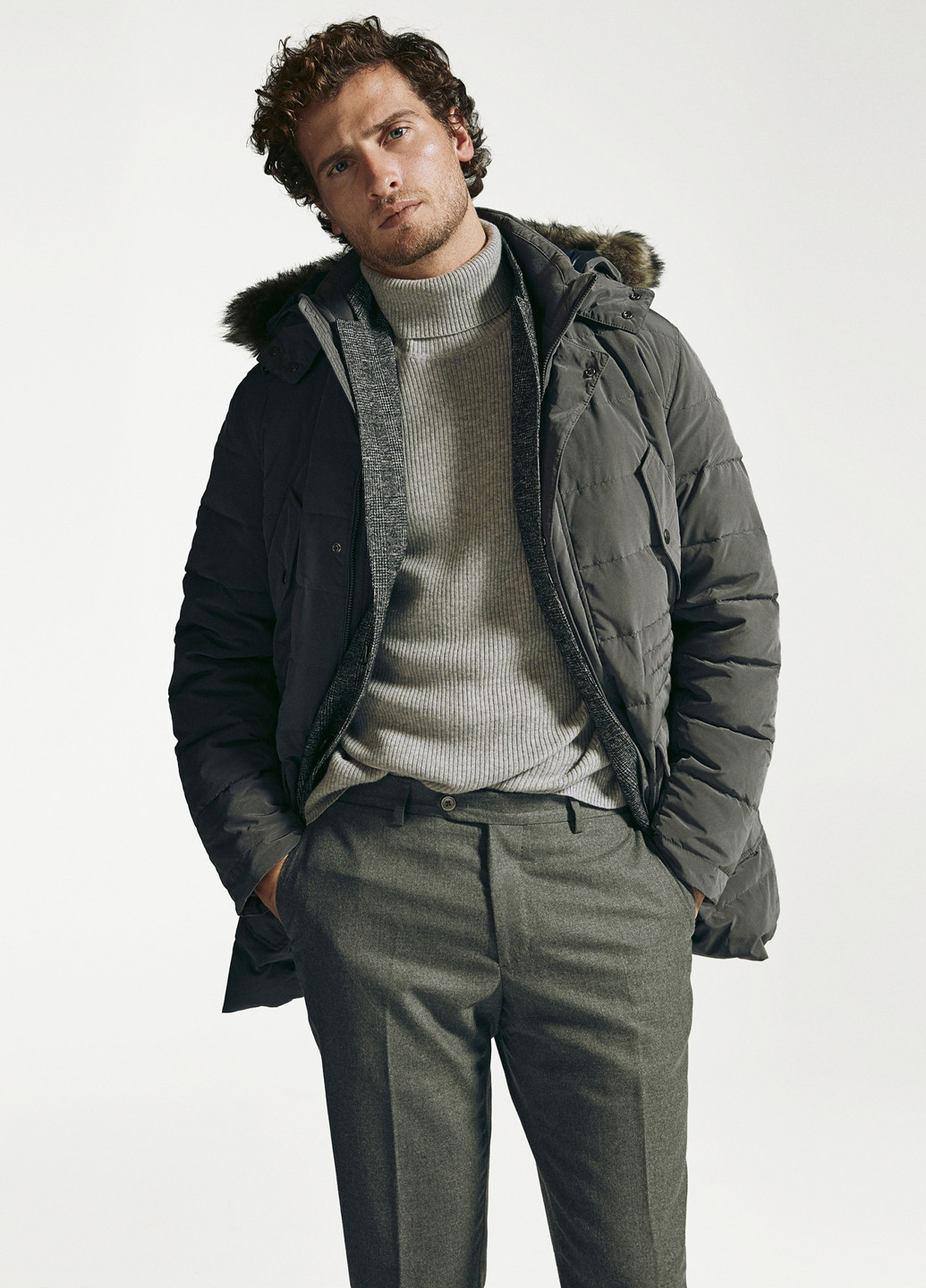 Сіра зимня куртка Massimo Dutti