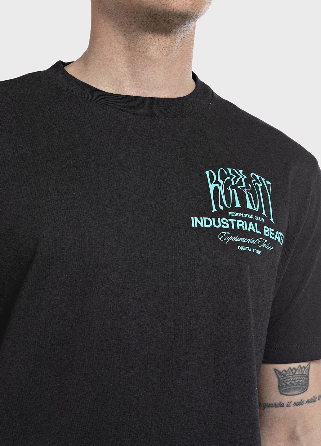 Черная футболка Replay