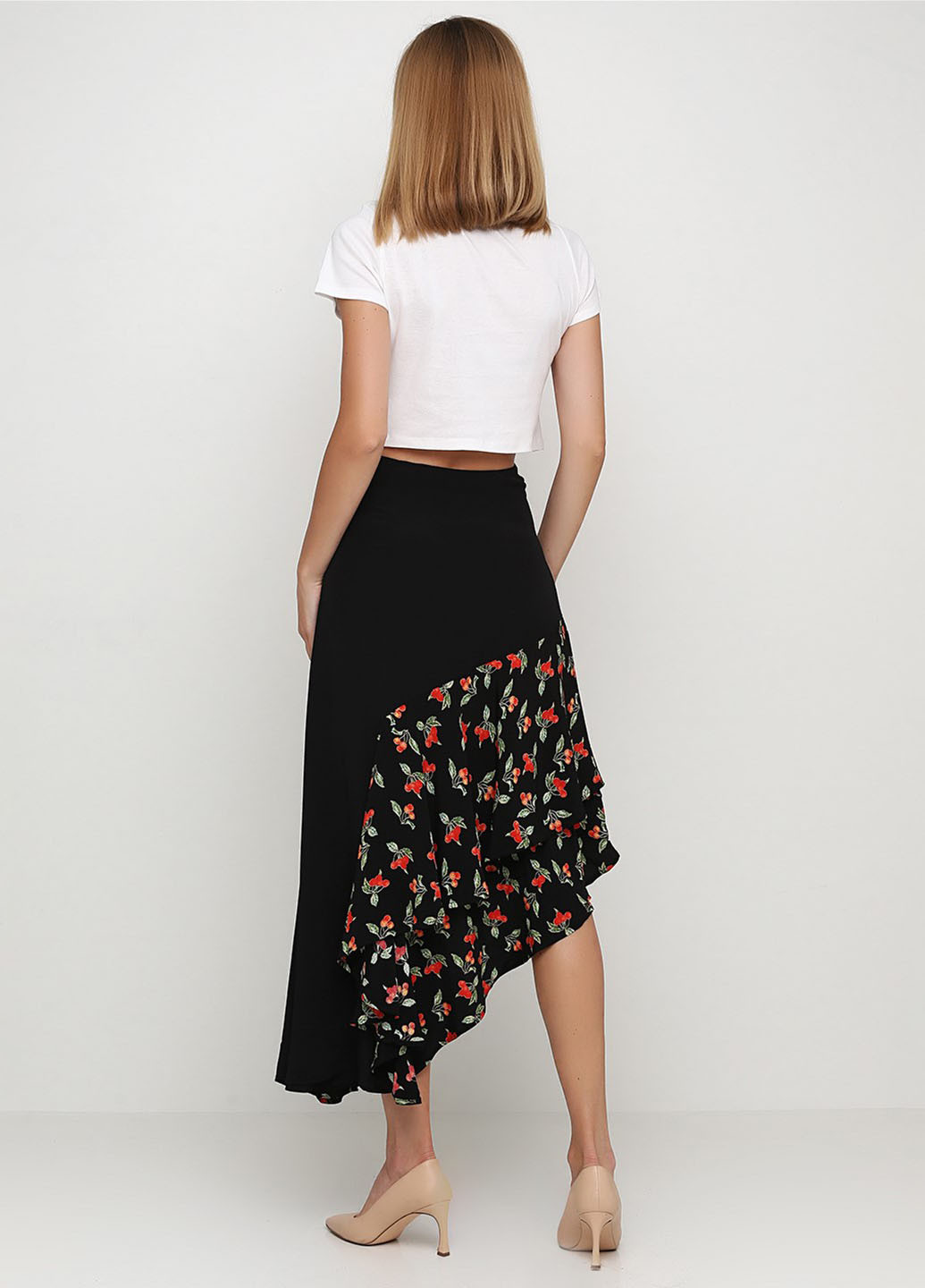 Черная кэжуал цветочной расцветки юбка H&M клешированная