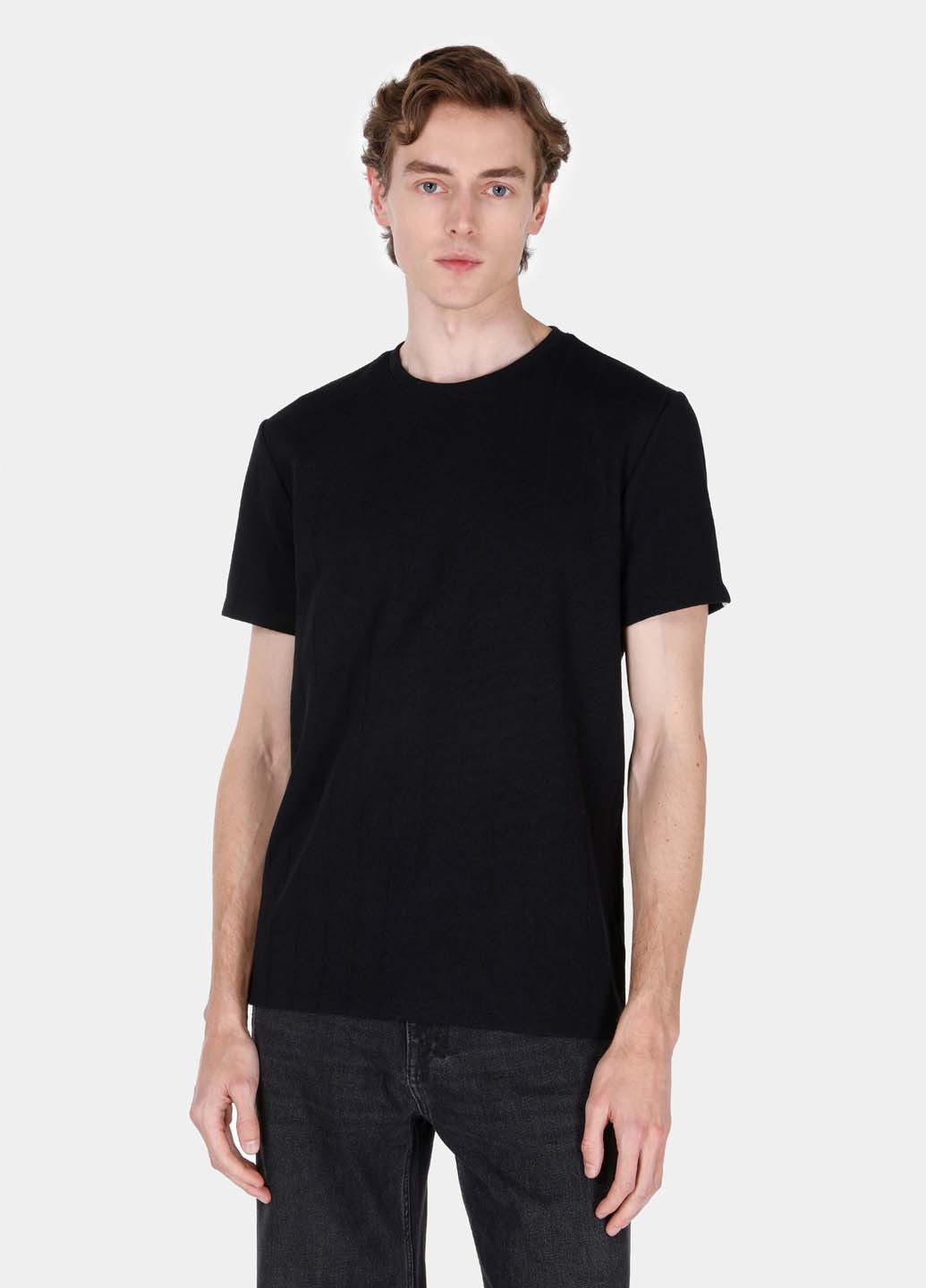 Чорна футболка Colin's