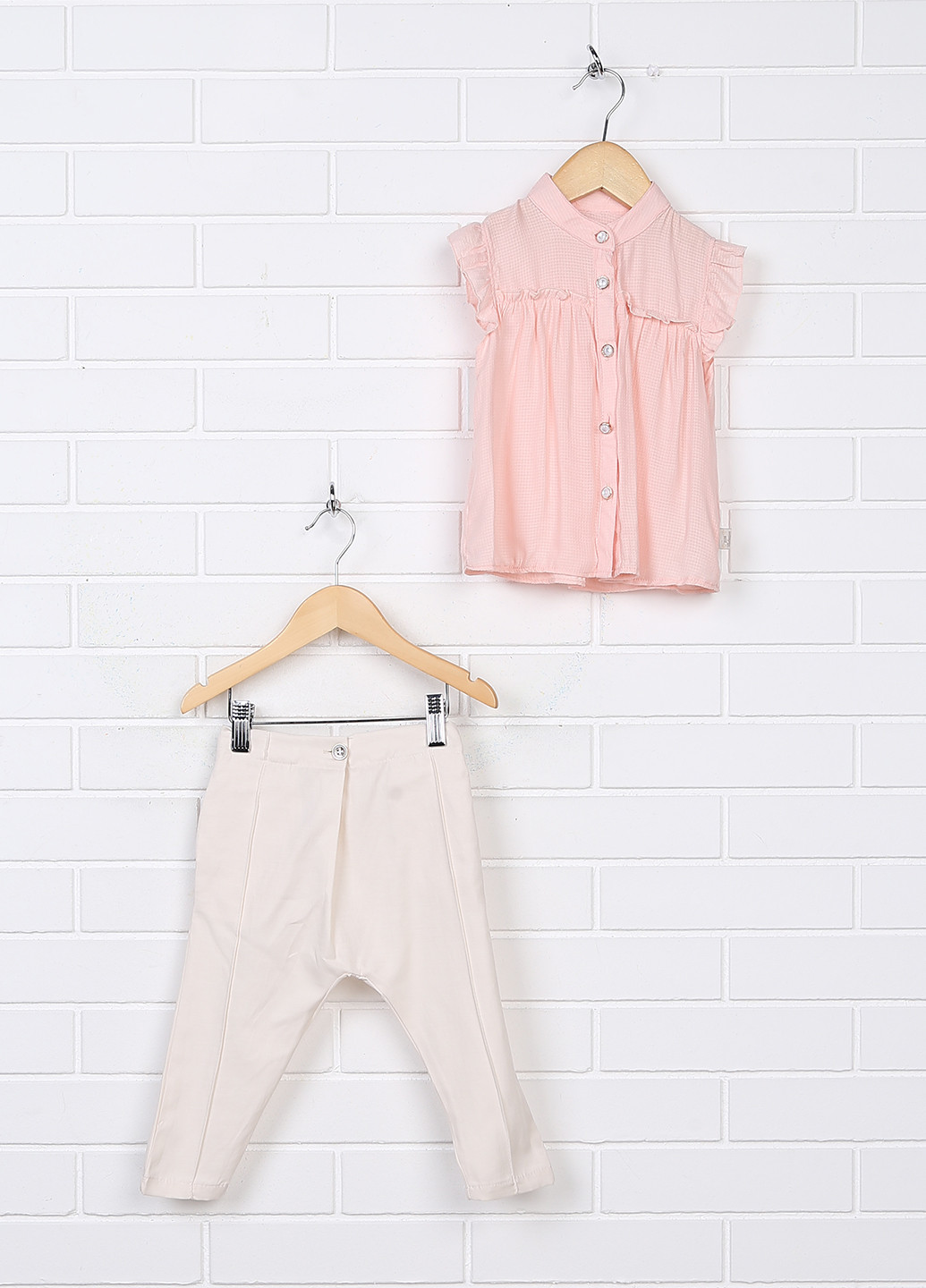 Рожевий літній комплект (блуза, штани) Bebemania