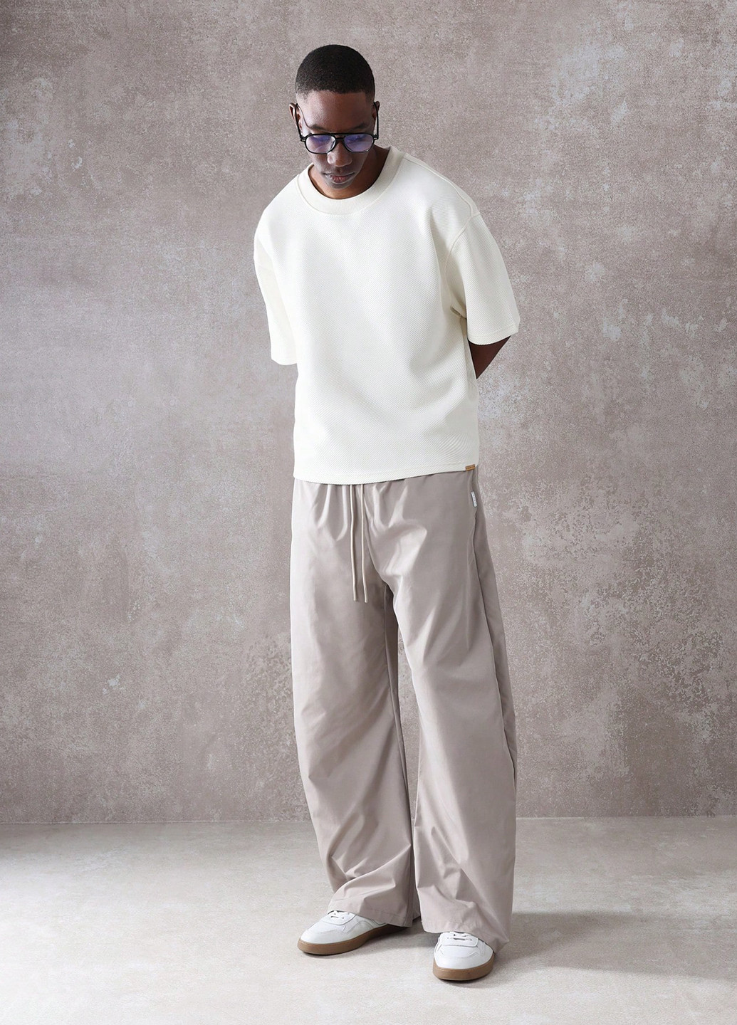 Бежевые кэжуал демисезонные палаццо брюки SHEIN