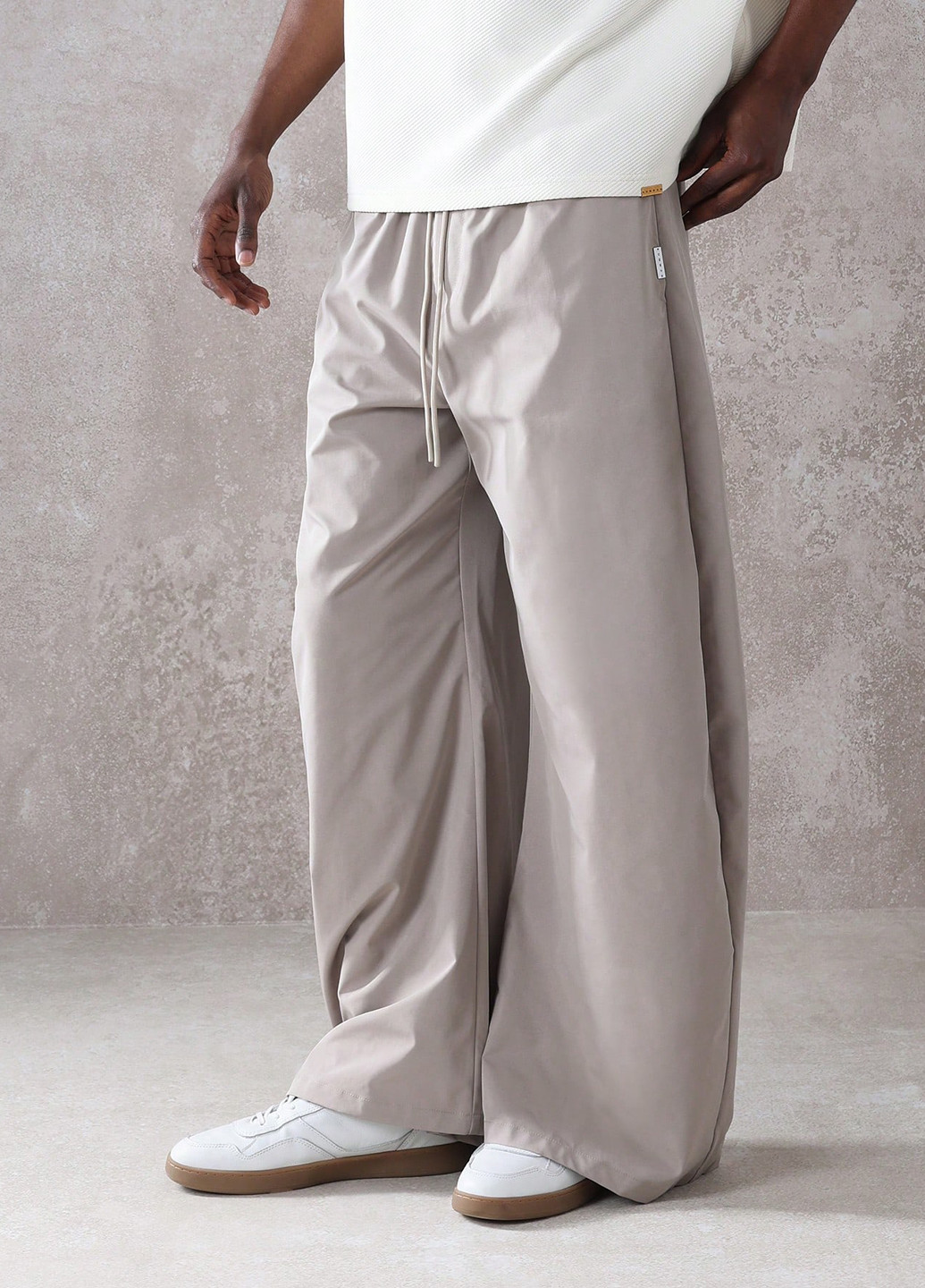 Бежевые кэжуал демисезонные палаццо брюки SHEIN