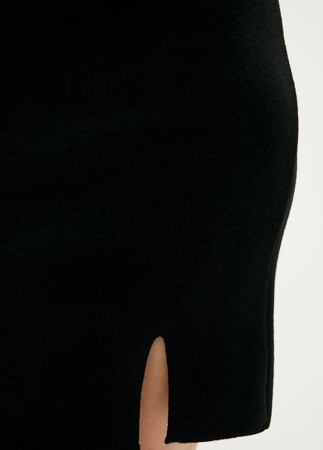 Черная однотонная юбка Sewel