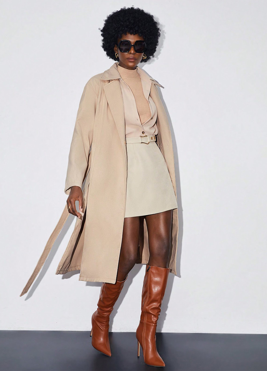 Светло-бежевое демисезонное Пальто однобортное SHEIN