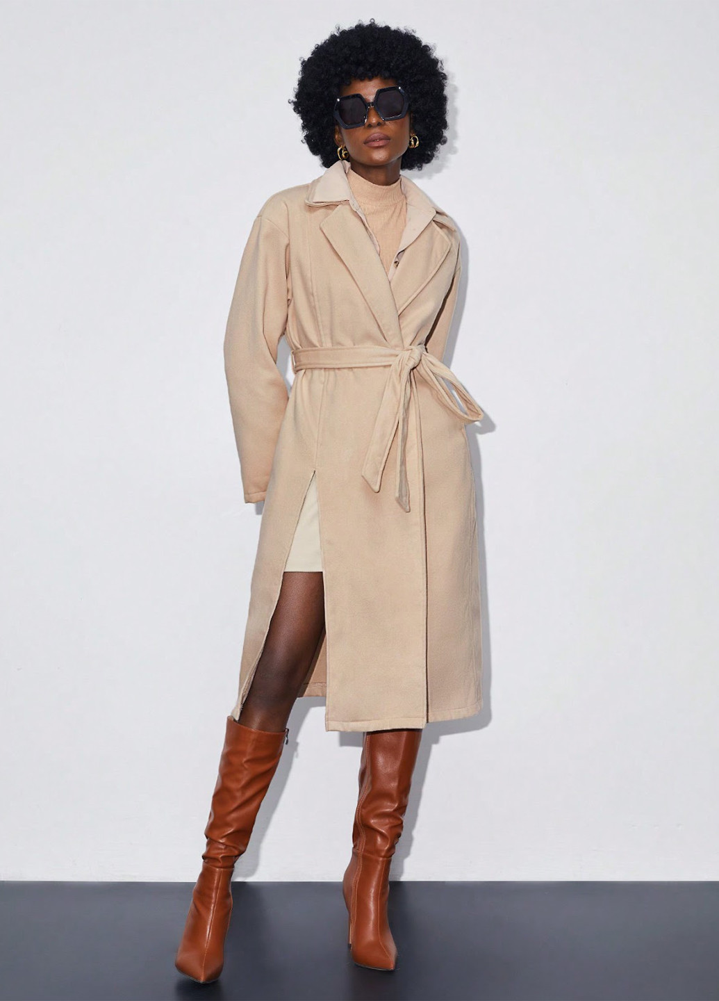 Светло-бежевое демисезонное Пальто однобортное SHEIN