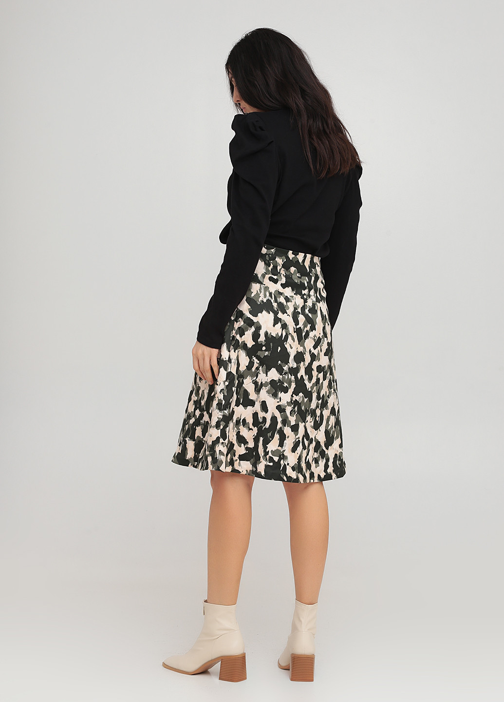 Оливковая (хаки) кэжуал камуфляжная юбка H&M клешированная
