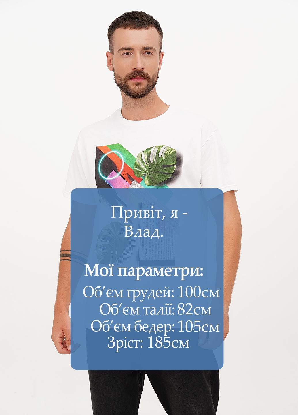 Белая футболка Hanes