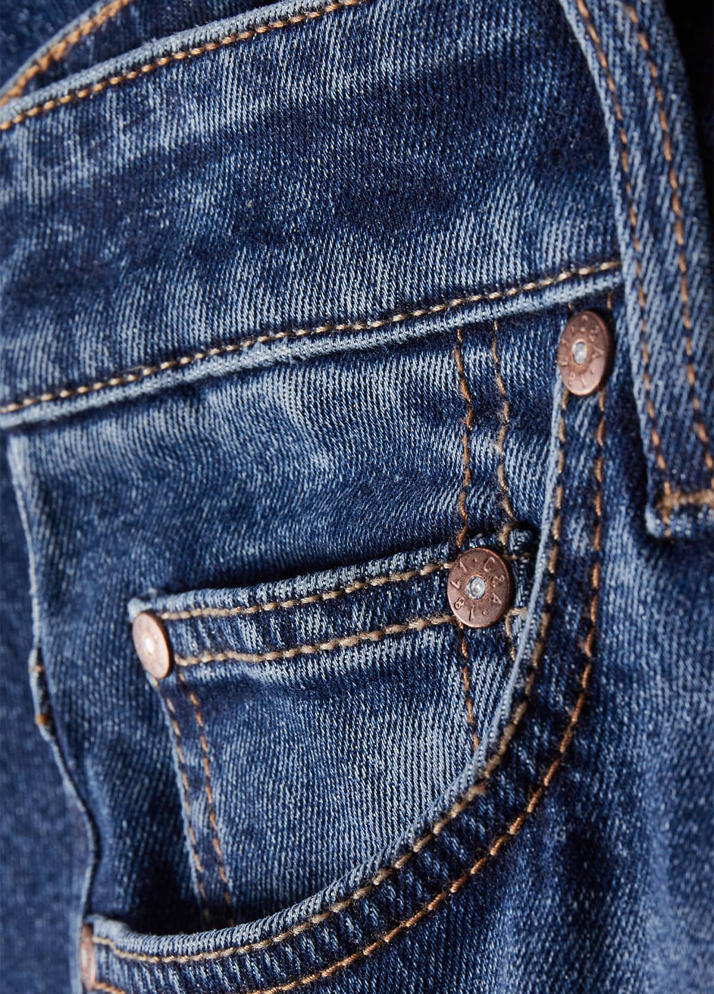 Синие демисезонные зауженные джинсы C&A