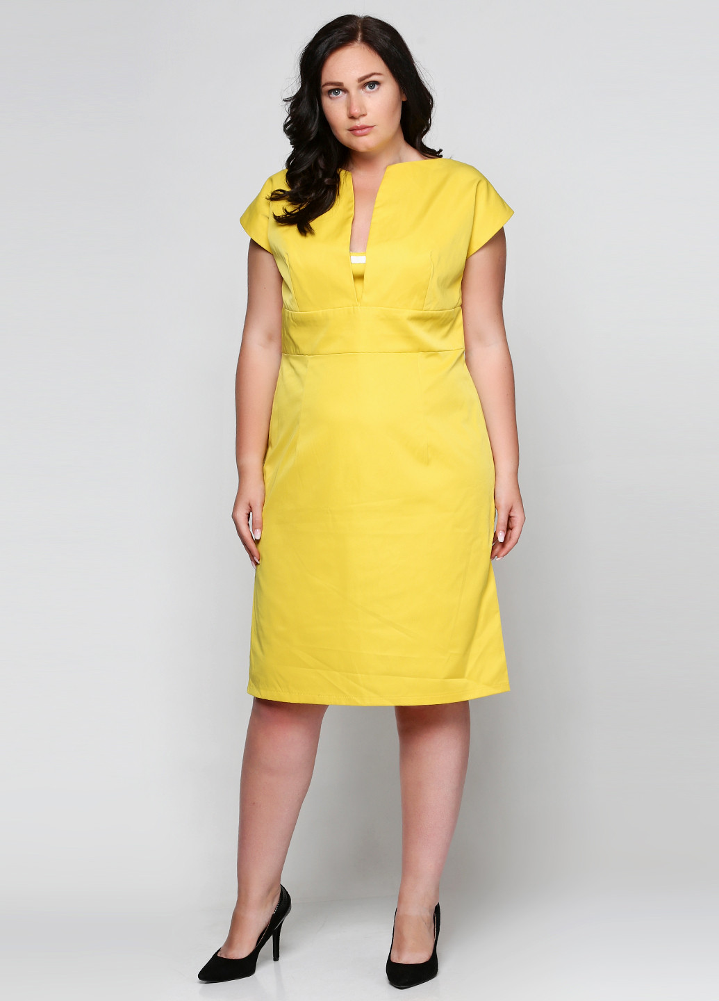 Желтое коктейльное платье Ut
