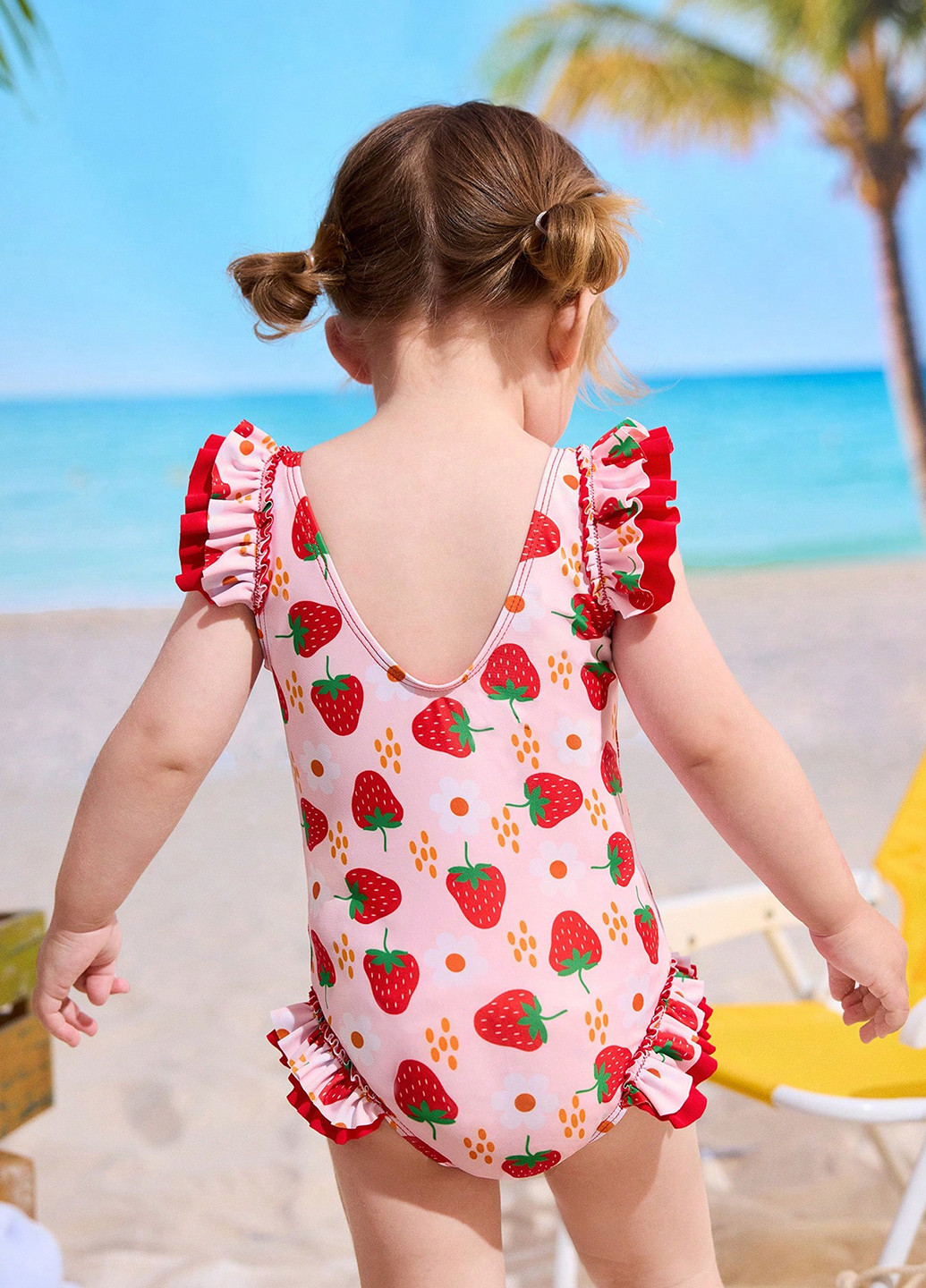 Розовый летний купальник слитный SHEIN