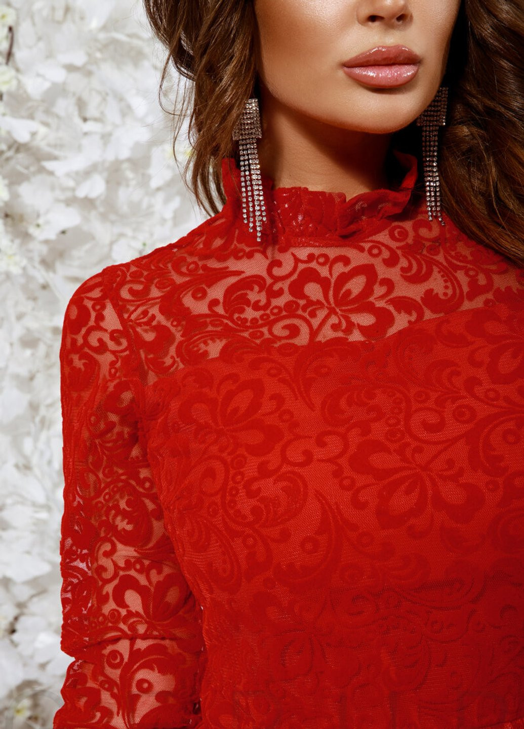 Красное коктейльное алое кружевное платье Gepur однотонное