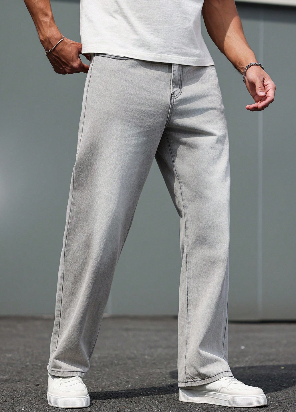 Светло-серые демисезонные прямые джинсы SHEIN