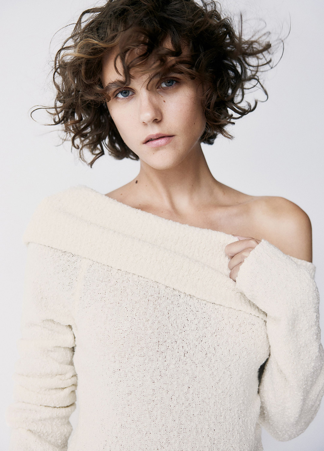 Кремовое кэжуал платье H&M однотонное