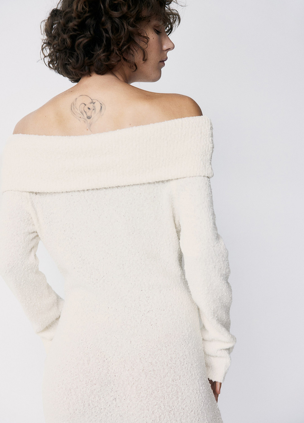 Кремовое кэжуал платье H&M однотонное